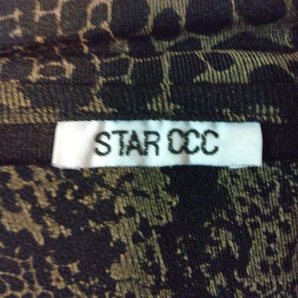 Star CCC size large, black and taupe,  short sleeve reptile print top EUC - Picture 3 of 4